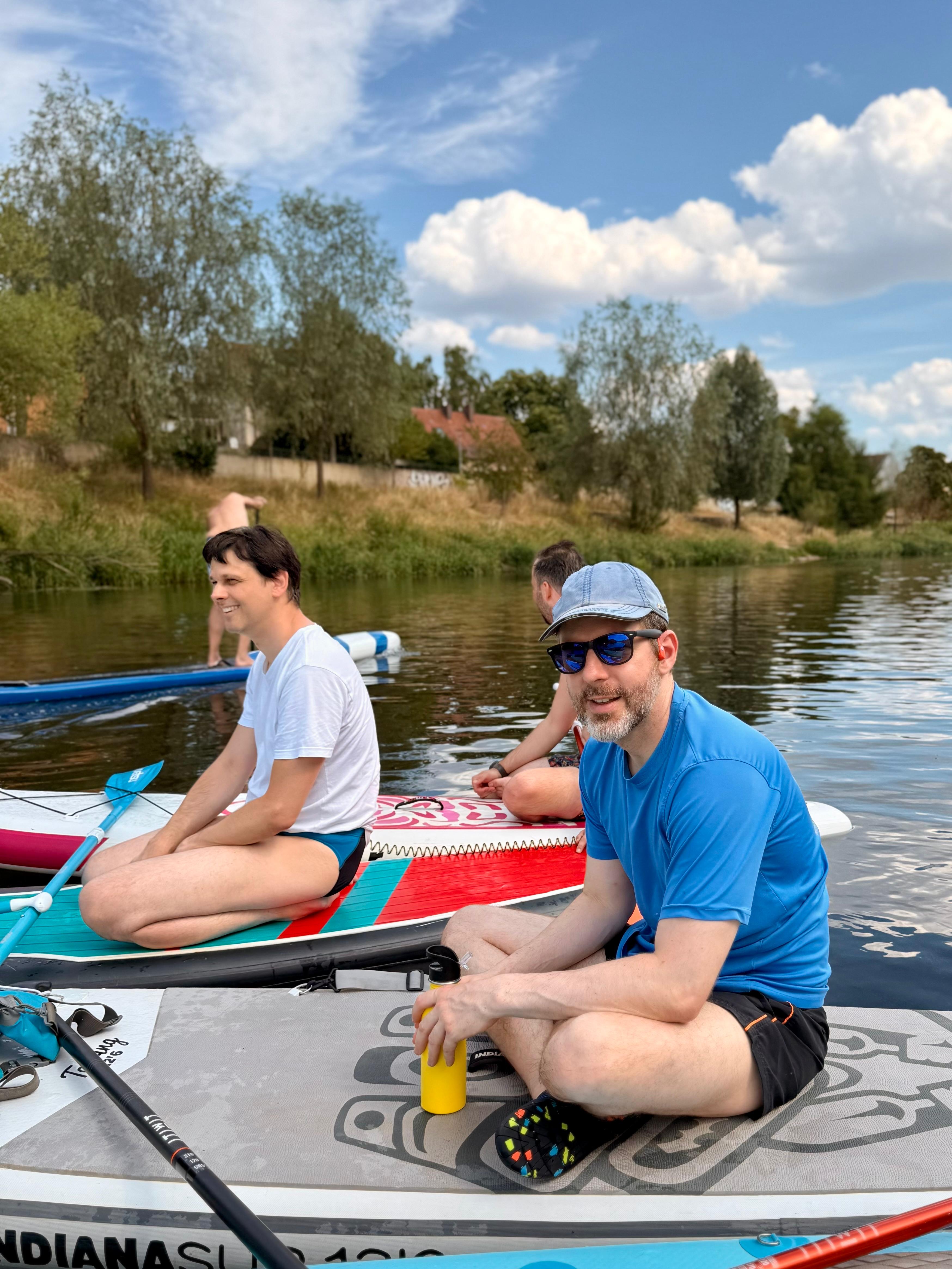 SUP Board am Ufer