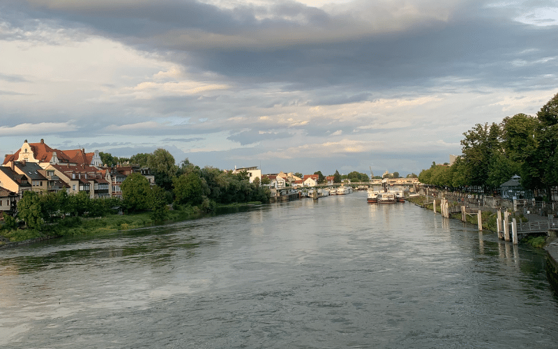 SUP Verleih Regensburg Logo und Eindruck